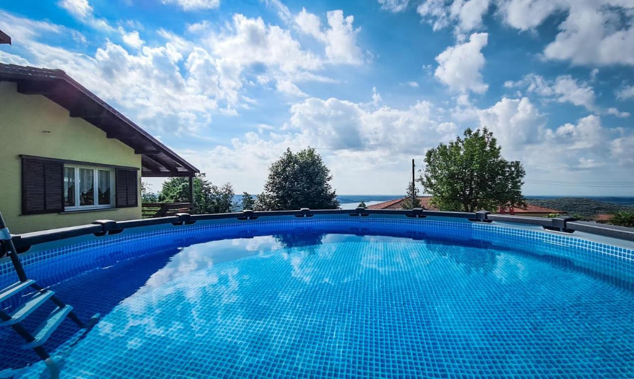 Gardenpark Soleil Villa Nebbiuno Exterior photo